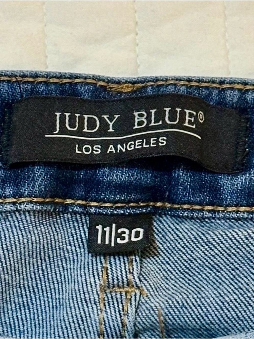 Judy Blue Slim Boot Distressed Mid Rise Stretch Blue Jeans Medium Wash Sz 11/30 - Picture 5 of 11